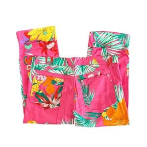 VERSACE Y2K 2006 SPRING COLLECTION PINK TROPICAL PRINT CAPRI PANTS // SIZE 25🩷